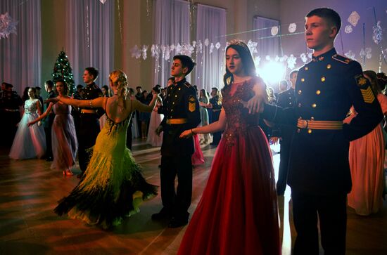 New Year's ball at Sevastpol Nakhmov Naval School