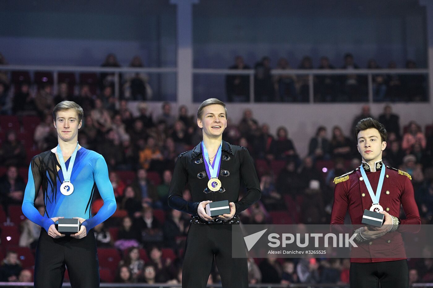 Russian Figure Skating Championships. Awarding ceremony