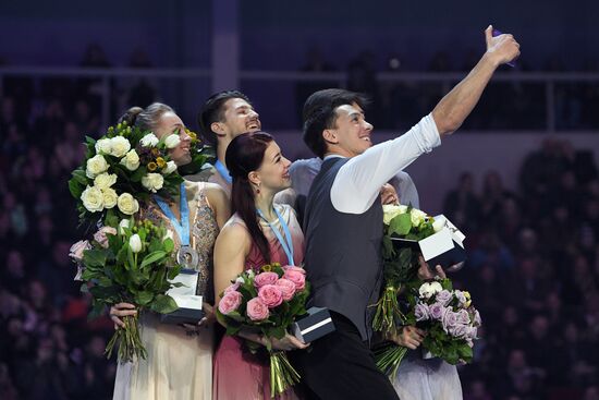 Russian Figure Skating Championships. Awarding ceremony
