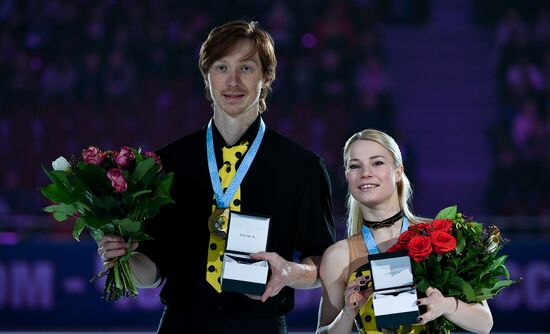 Russian Figure Skating Championships. Awarding ceremony