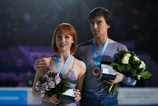 Russian Figure Skating Championships. Awarding ceremony