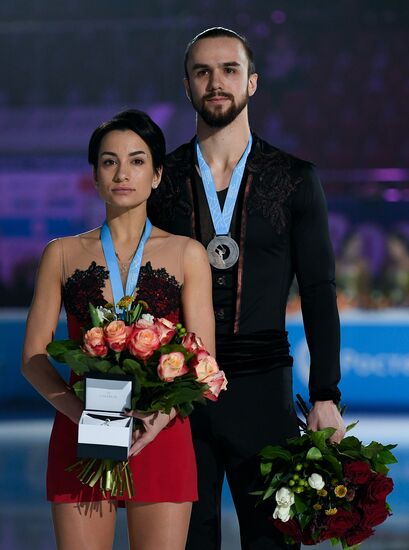 Russian Figure Skating Championships. Awarding ceremony