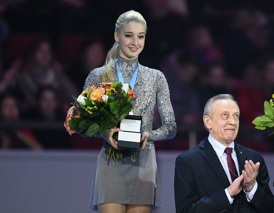 Russian Figure Skating Championships. Awarding ceremony