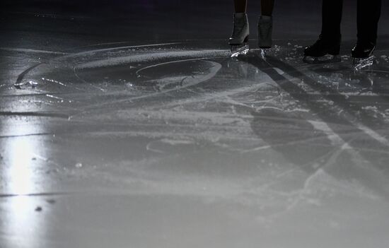 Russian Figure Skating Championships. Awarding ceremony