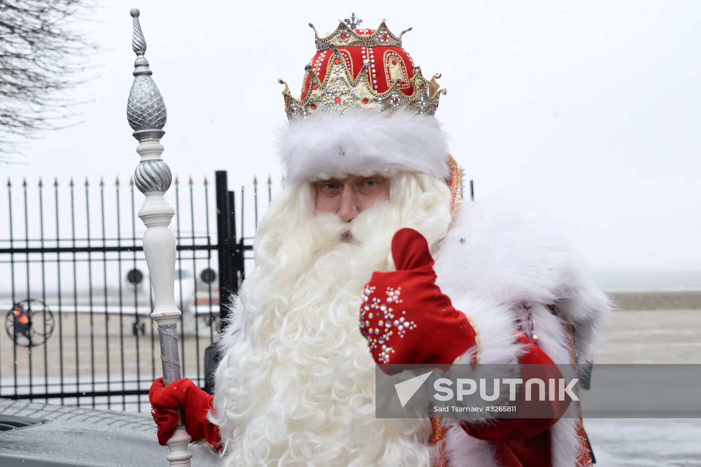 Russia's chief Father Frost from Veliky Ustyug arrives in Grozny