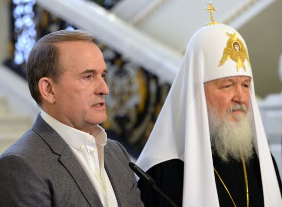 Patriarch Kirill holds meeting on exchange of prisoners of war in Donbass
