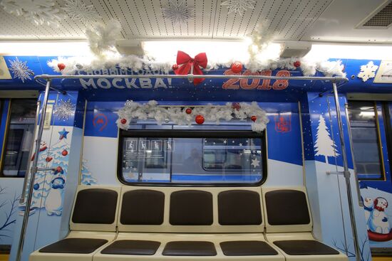 Moscow Metro launches two New Year's themed trains