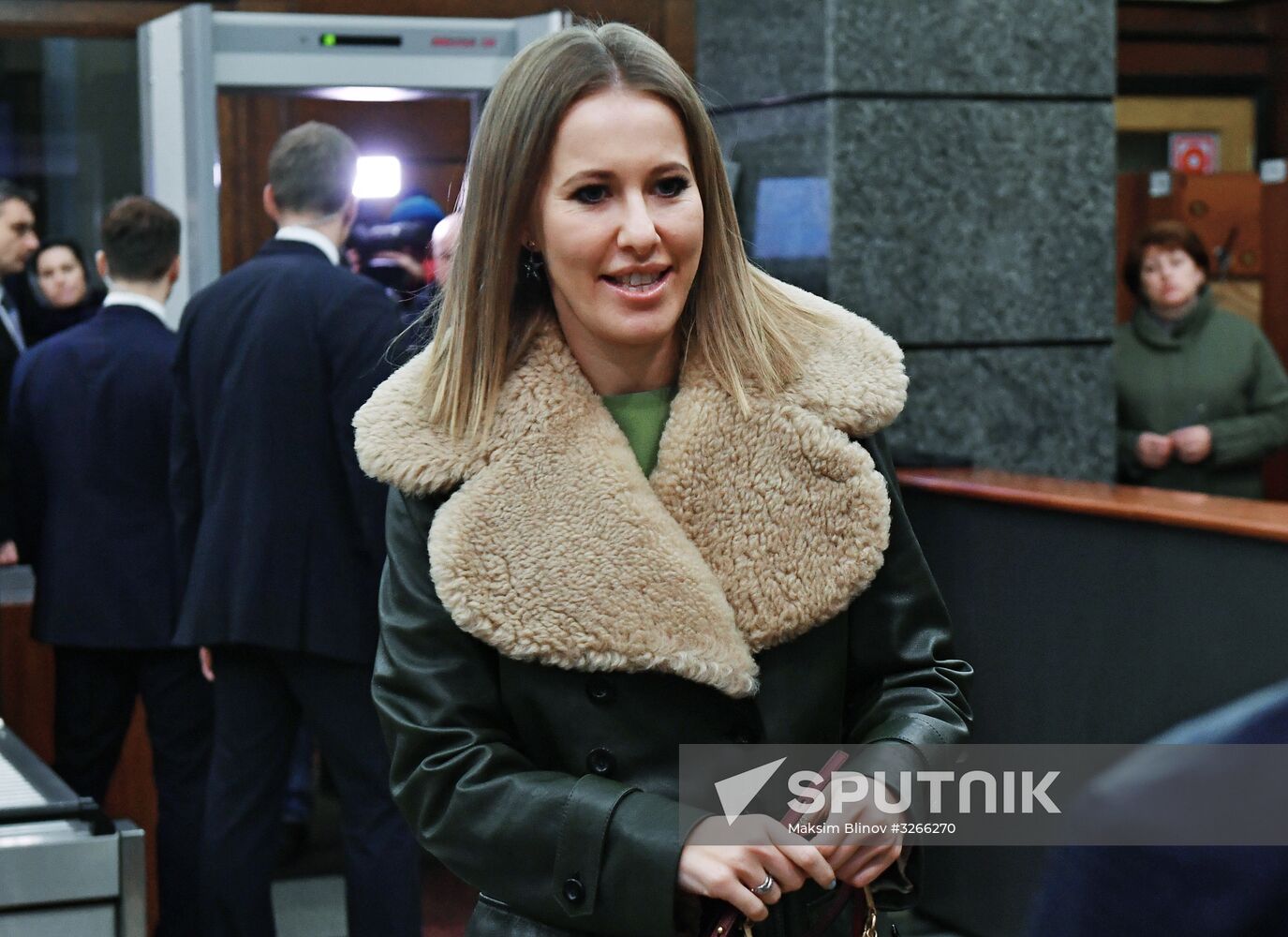 Ksenia Sobchak files paperwork to run for Russia's president