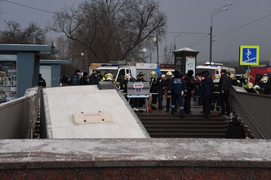 Bus went into underpass in the west of Moscow