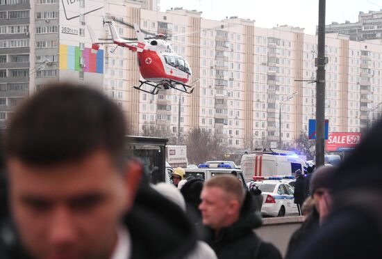 Bus went into underpass in the west of Moscow