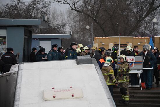Bus went into underpass in the west of Moscow
