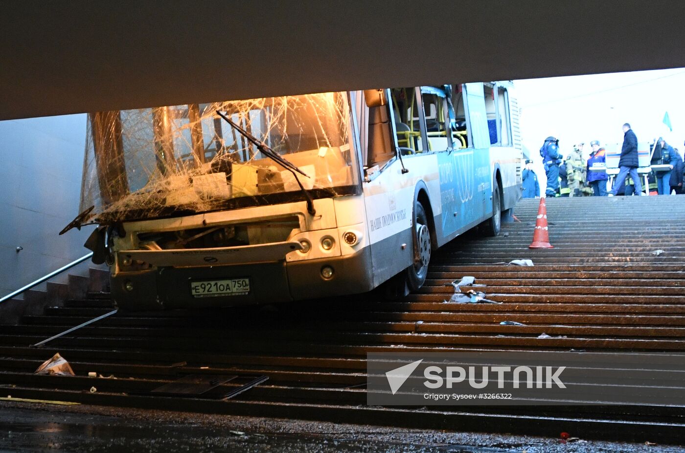 Bus went into underpass in the west of Moscow