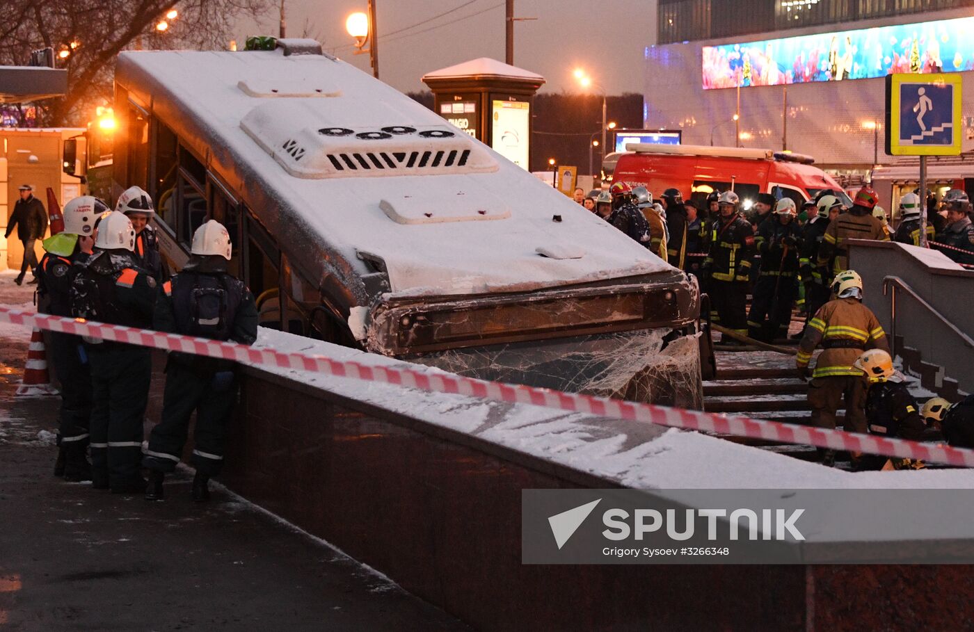 Bus went into underpass in the west of Moscow