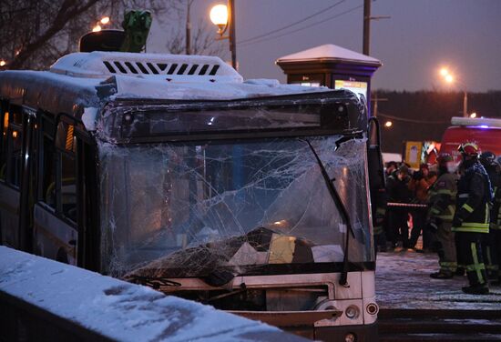 Bus went into underpass in the west of Moscow