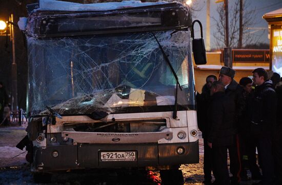 Bus went into underpass in the west of Moscow