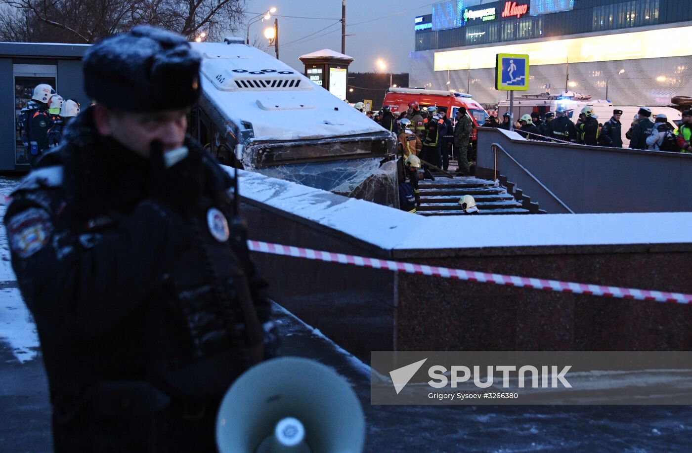 Bus went into underpass in the west of Moscow