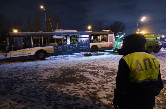 Bus went into underpass in the west of Moscow