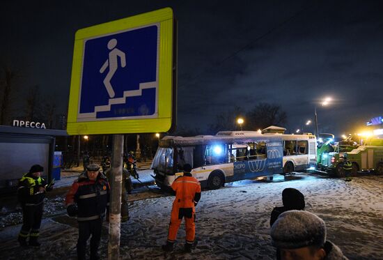 Bus went into underpass in the west of Moscow