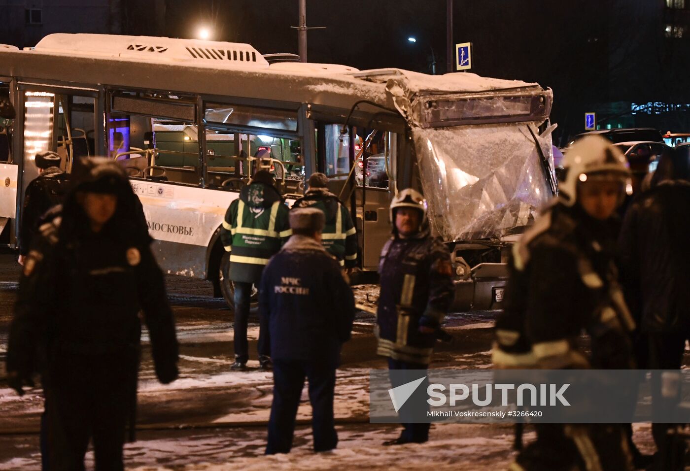 Bus went into underpass in the west of Moscow