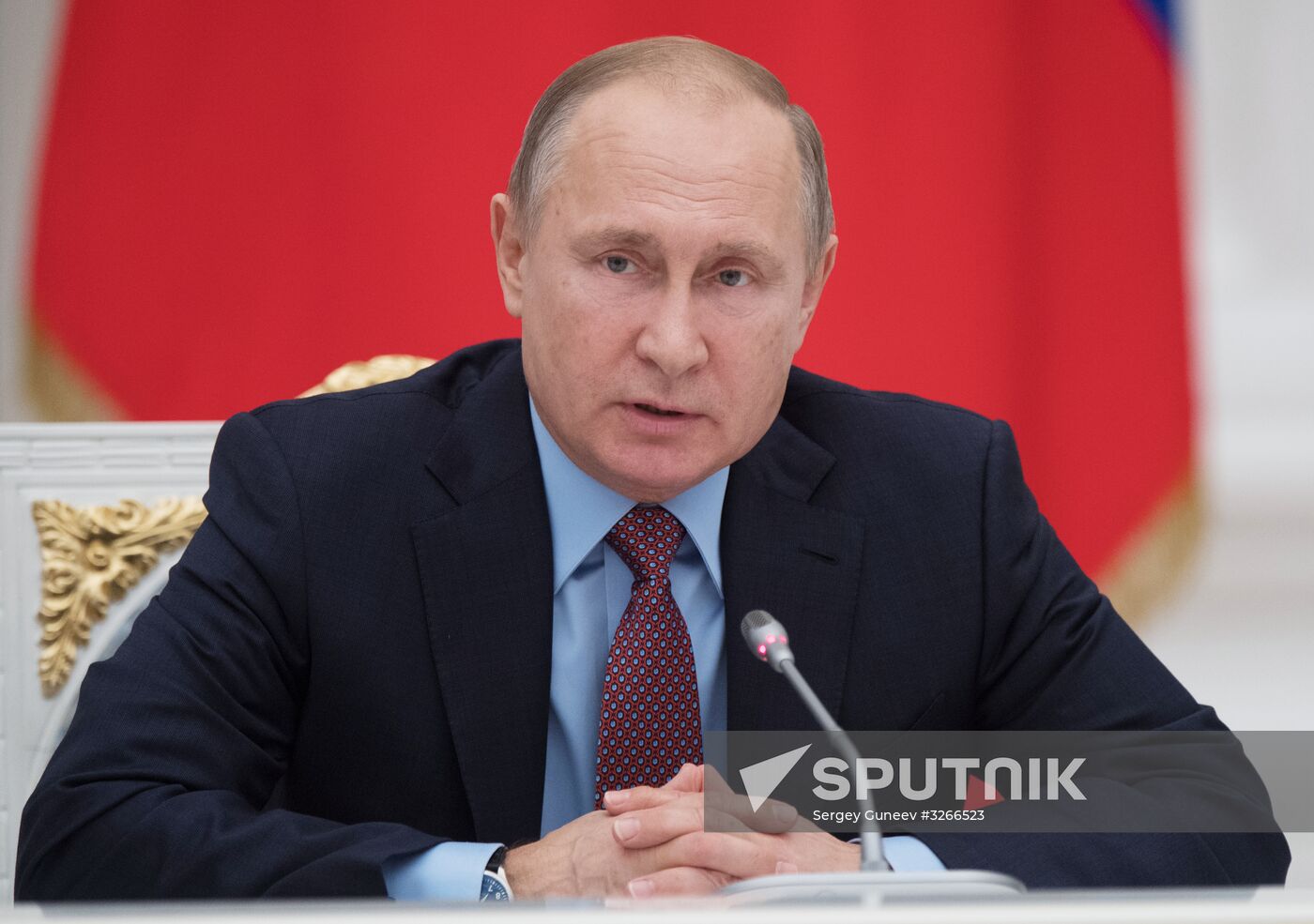 President Vladimir Putin meets with leadership of Federal Assembly's chambers