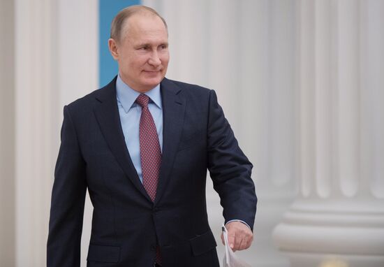 President Vladimir Putin meets with leadership of Federal Assembly's chambers