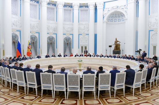 President Vladimir Putin meets with leadership of Federal Assembly's chambers