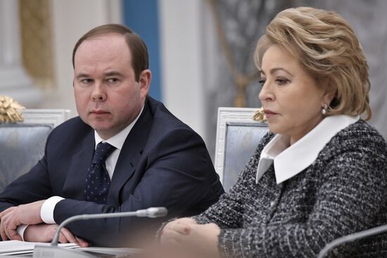 President Vladimir Putin meets with leadership of Federal Assembly's chambers