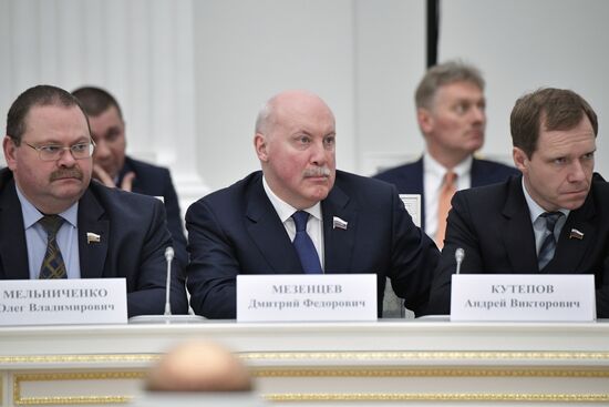 President Vladimir Putin meets with leadership of Federal Assembly's chambers