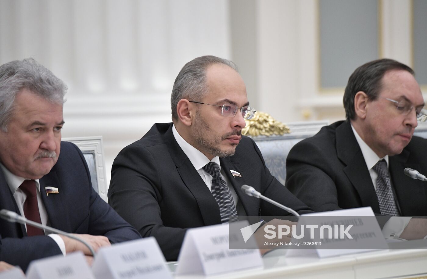 President Vladimir Putin meets with leadership of Federal Assembly's chambers