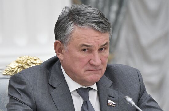 President Vladimir Putin meets with leadership of Federal Assembly's chambers