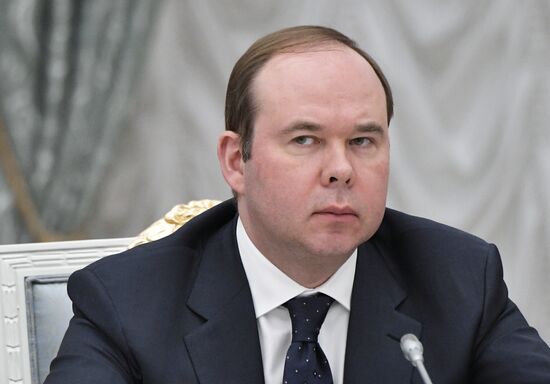 President Vladimir Putin meets with leadership of Federal Assembly's chambers