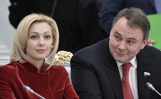 President Vladimir Putin meets with leadership of Federal Assembly's chambers