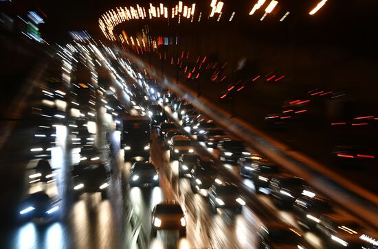 Car traffic on MKAD