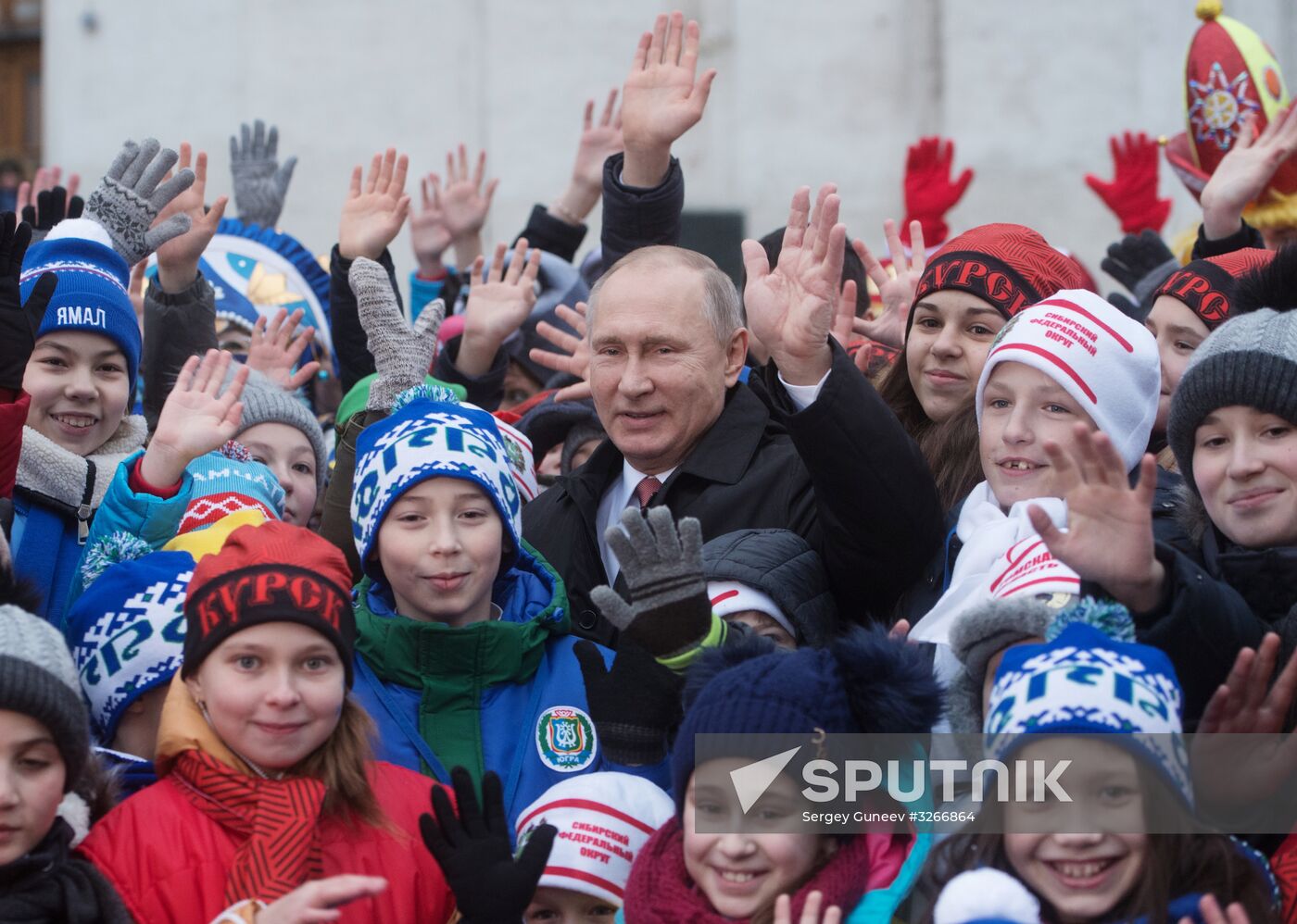 President Vladimir Putin meets with guests of Kremlin New Year's party