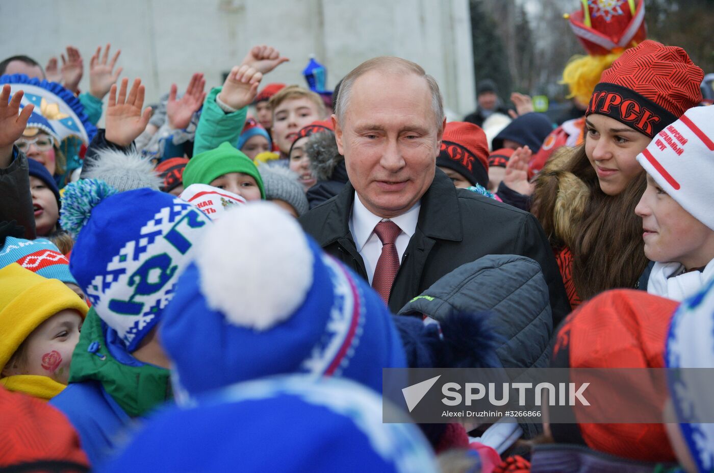 President Vladimir Putin meets with guests of Kremlin New Year's party