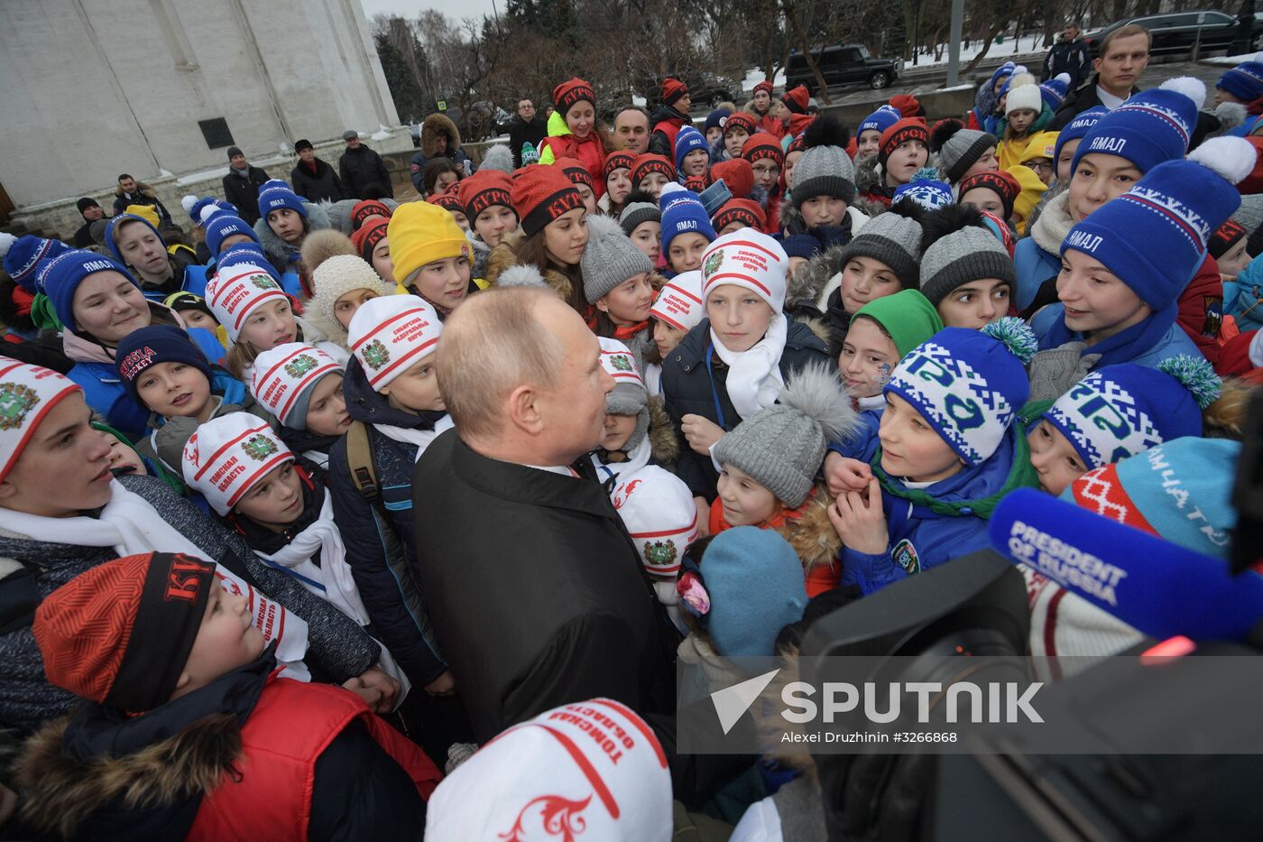 President Vladimir Putin meets with guests of Kremlin New Year's party