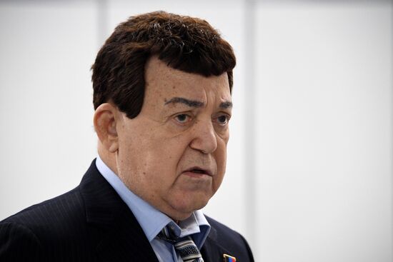 Meeting of initiative group to nominate Vladimir Putin presidential candidate