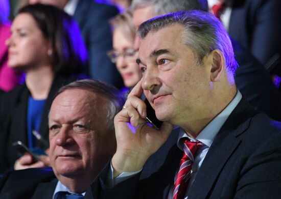 Meeting of initiative group to nominate Vladimir Putin presidential candidate