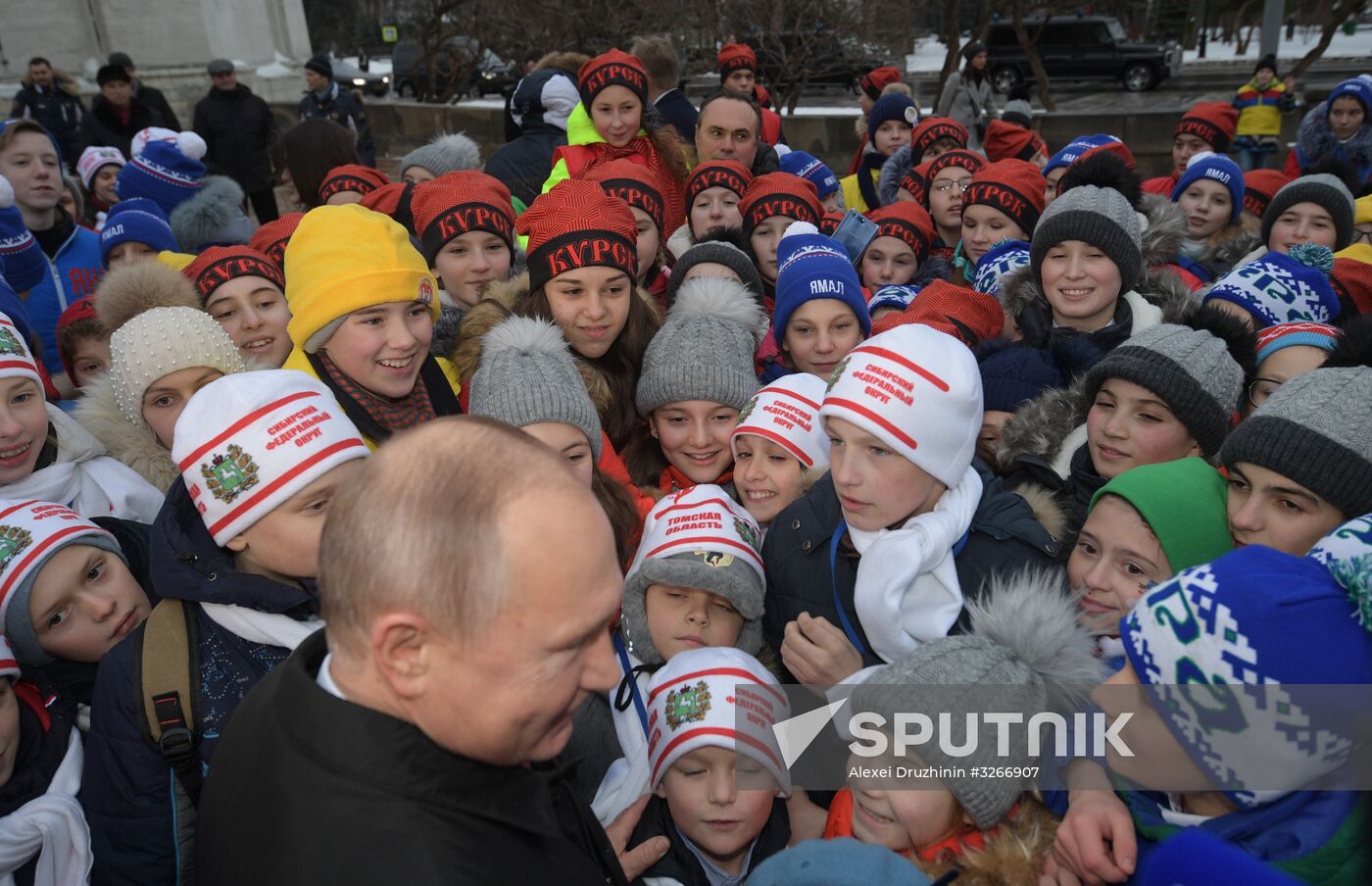 President Vladimir Putin meets with guests of Kremlin New Year's party