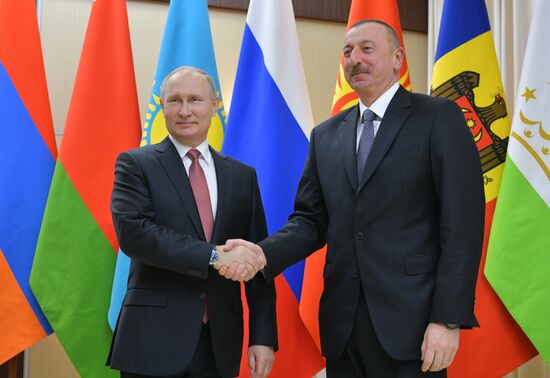 President Putin takes part in CIS leaders' informal meeting