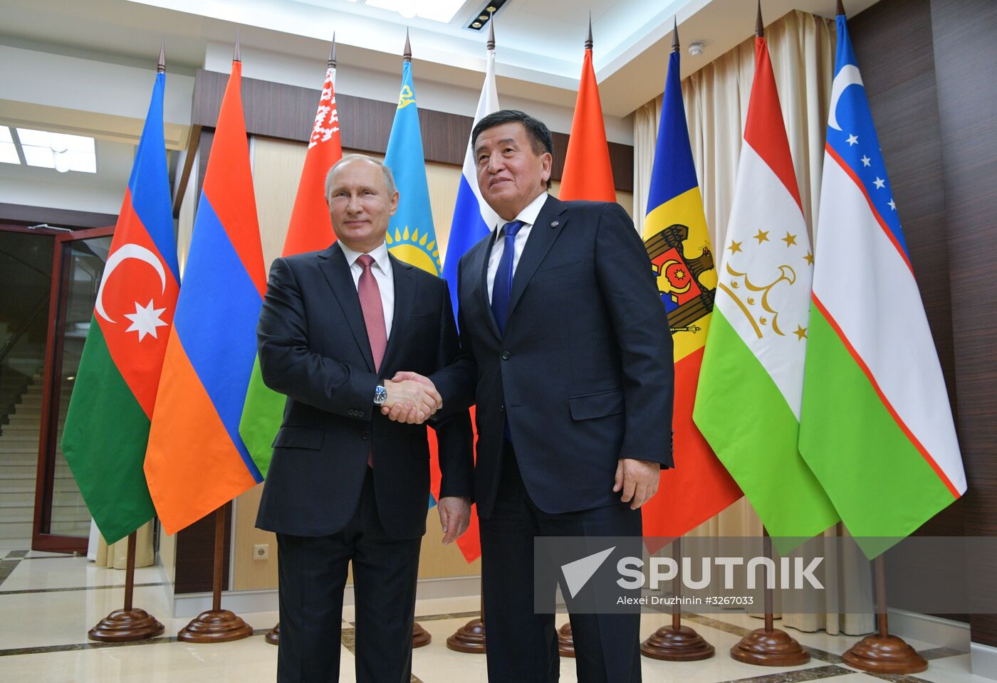 President Putin takes part in CIS leaders' informal meeting