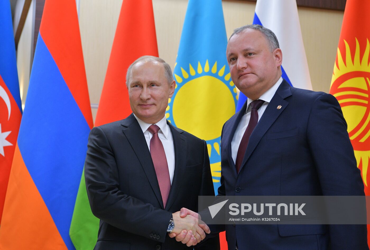 President Putin takes part in CIS leaders' informal meeting