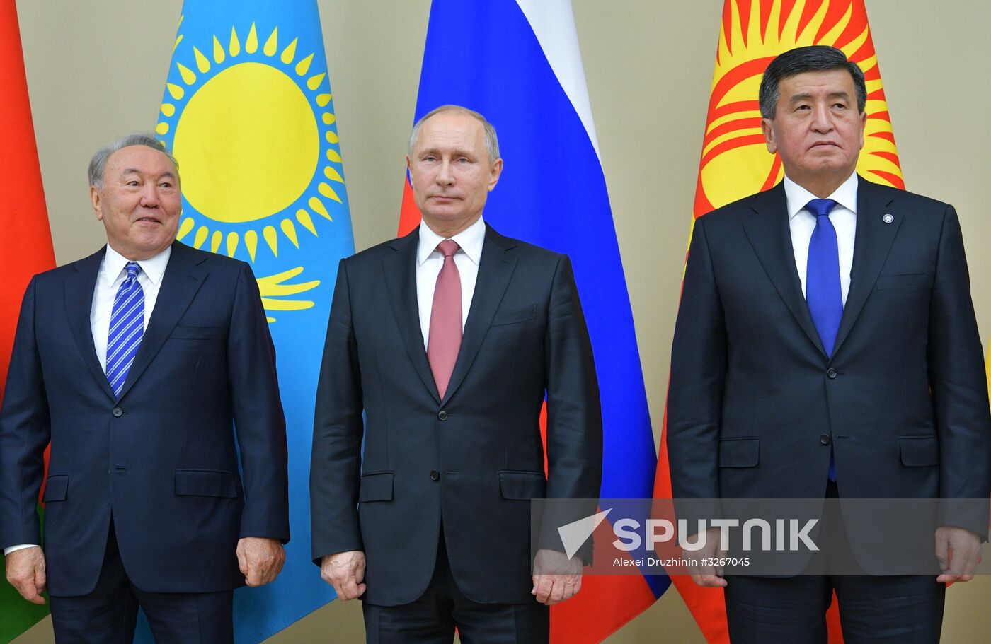 President Putin takes part in CIS leaders' informal meeting