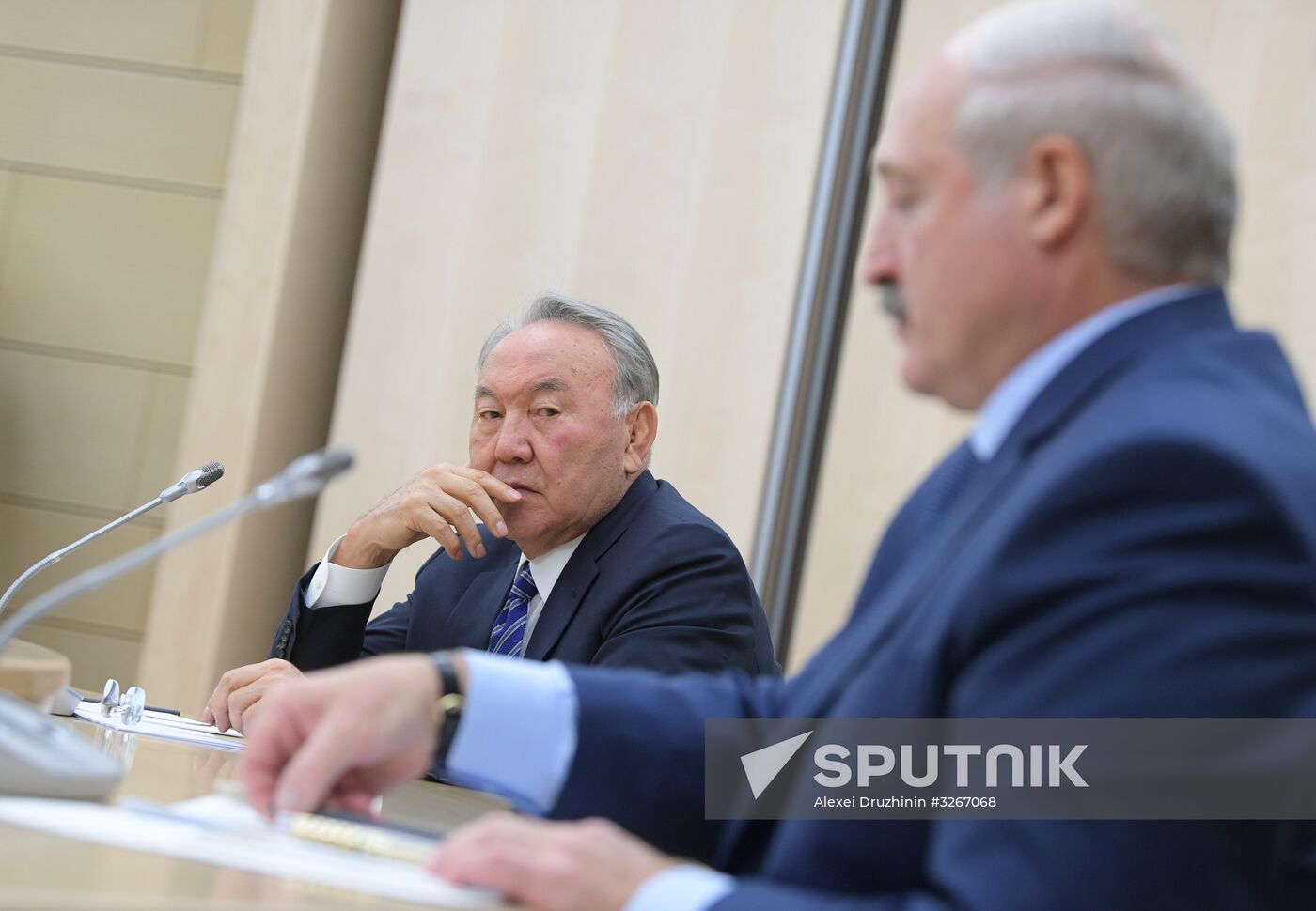 President Putin takes part in CIS leaders' informal meeting