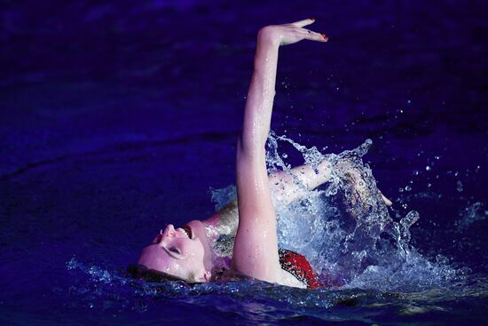 'Twenty Years of Victories' show by Olympic synchronized swimming champions