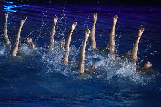 'Twenty Years of Victories' show by Olympic synchronized swimming champions