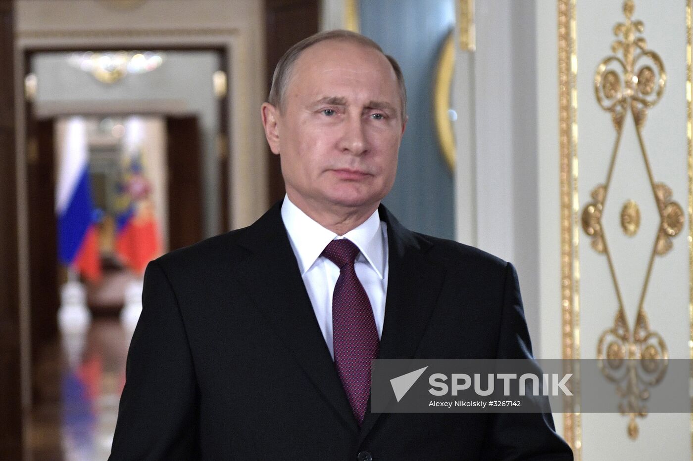 President Putin congratulates current and former Emergencies Ministry workers on Rescue Worker's Day