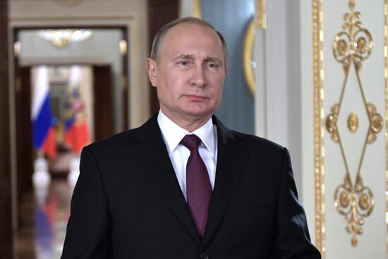 President Putin congratulates current and former Emergencies Ministry workers on Rescue Worker's Day