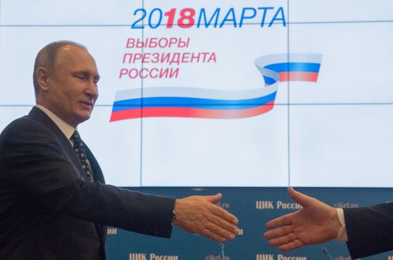 Vladimir Putin submits documents to Central Electoral Commission to register as presidential candidate
