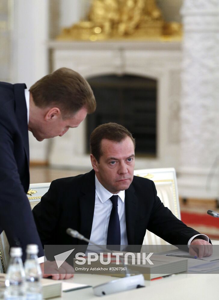 President Putin chairs meeting of State Council on regions' investment attractiveness